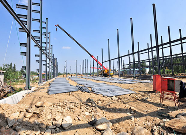 夏季高溫安全施工，通遼鋼結(jié)構(gòu)工程助您輕松應(yīng)對